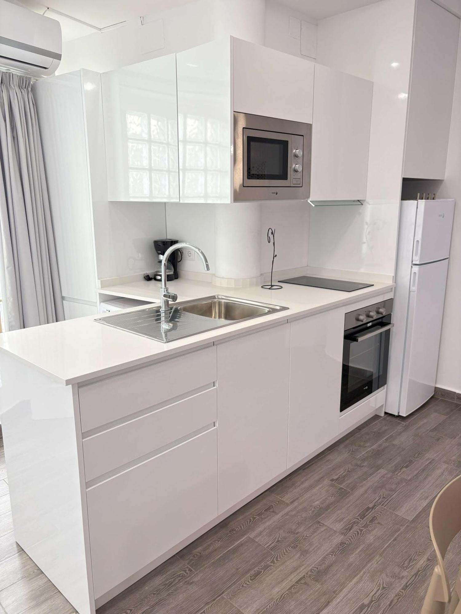 Apartamentos Carmela Benidorm Dış mekan fotoğraf