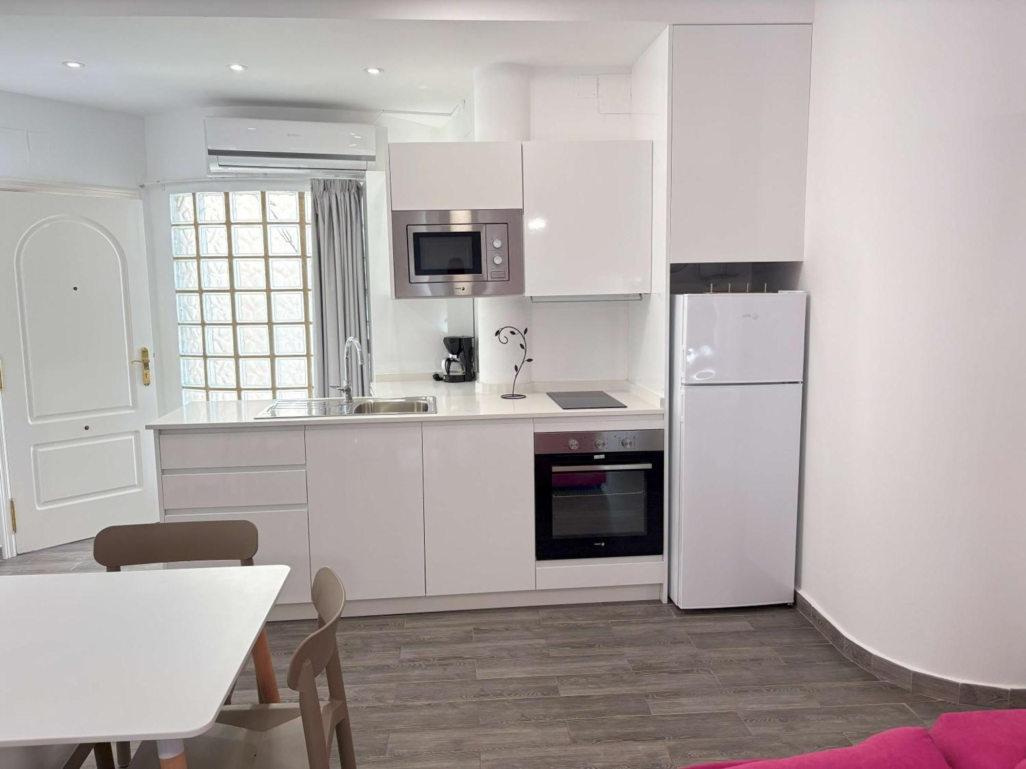 Apartamentos Carmela Benidorm Dış mekan fotoğraf